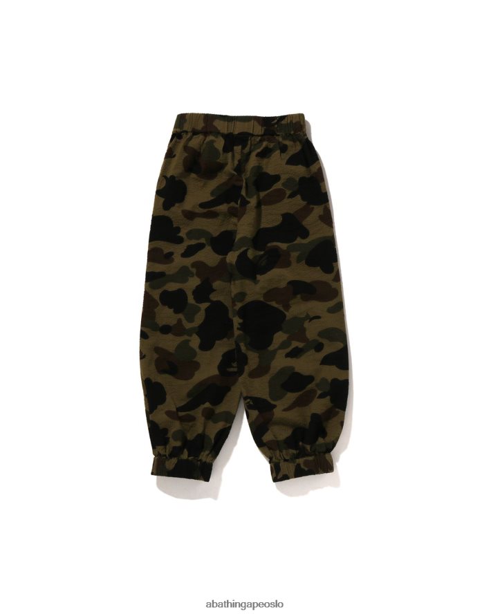1. camo ballongbukser 6XV6201396 militærgrønn A Bathing Ape barn