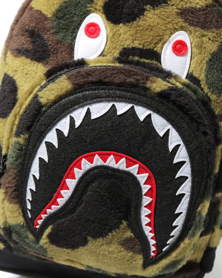 1. camo boa shark daypack 6XV6201797 militærgrønn A Bathing Ape barn