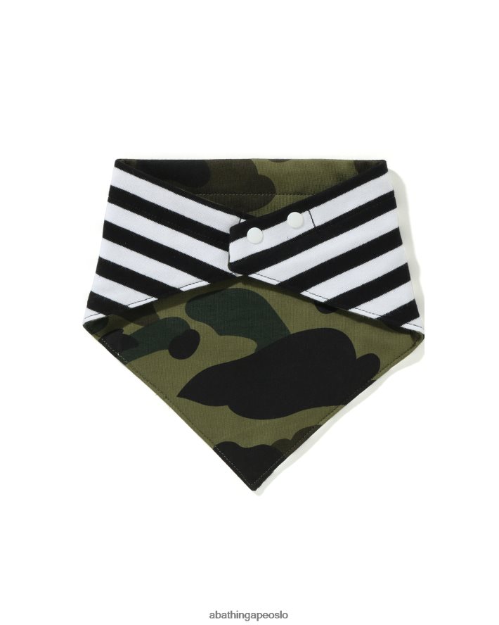 1. camo bandana smekke 6XV6201631 militærgrønn A Bathing Ape barn